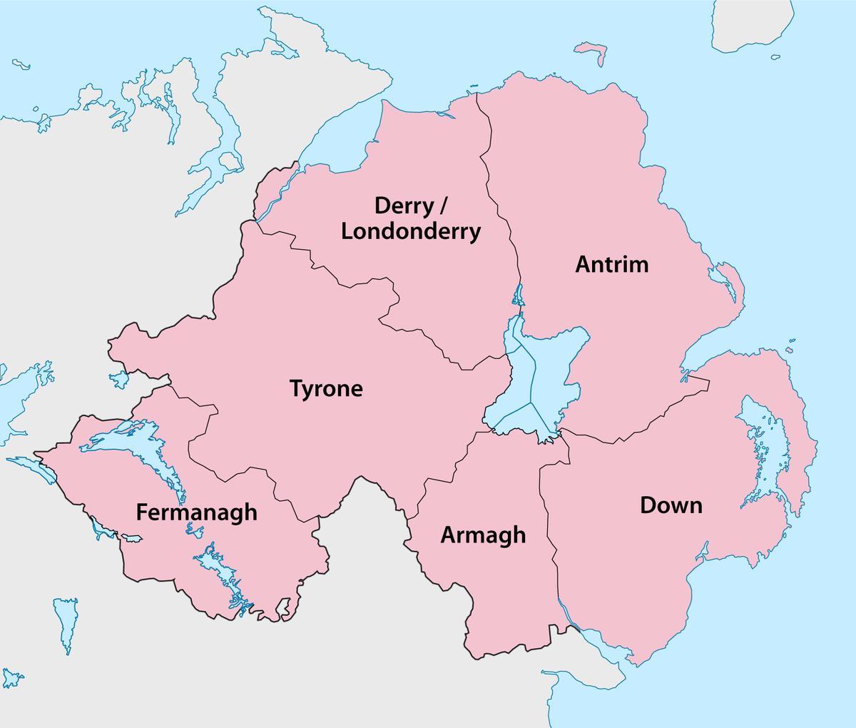 નકશો ઉત્તરીય આયર્લેન્ડ કાઉન્ટીઓ અને નગરો